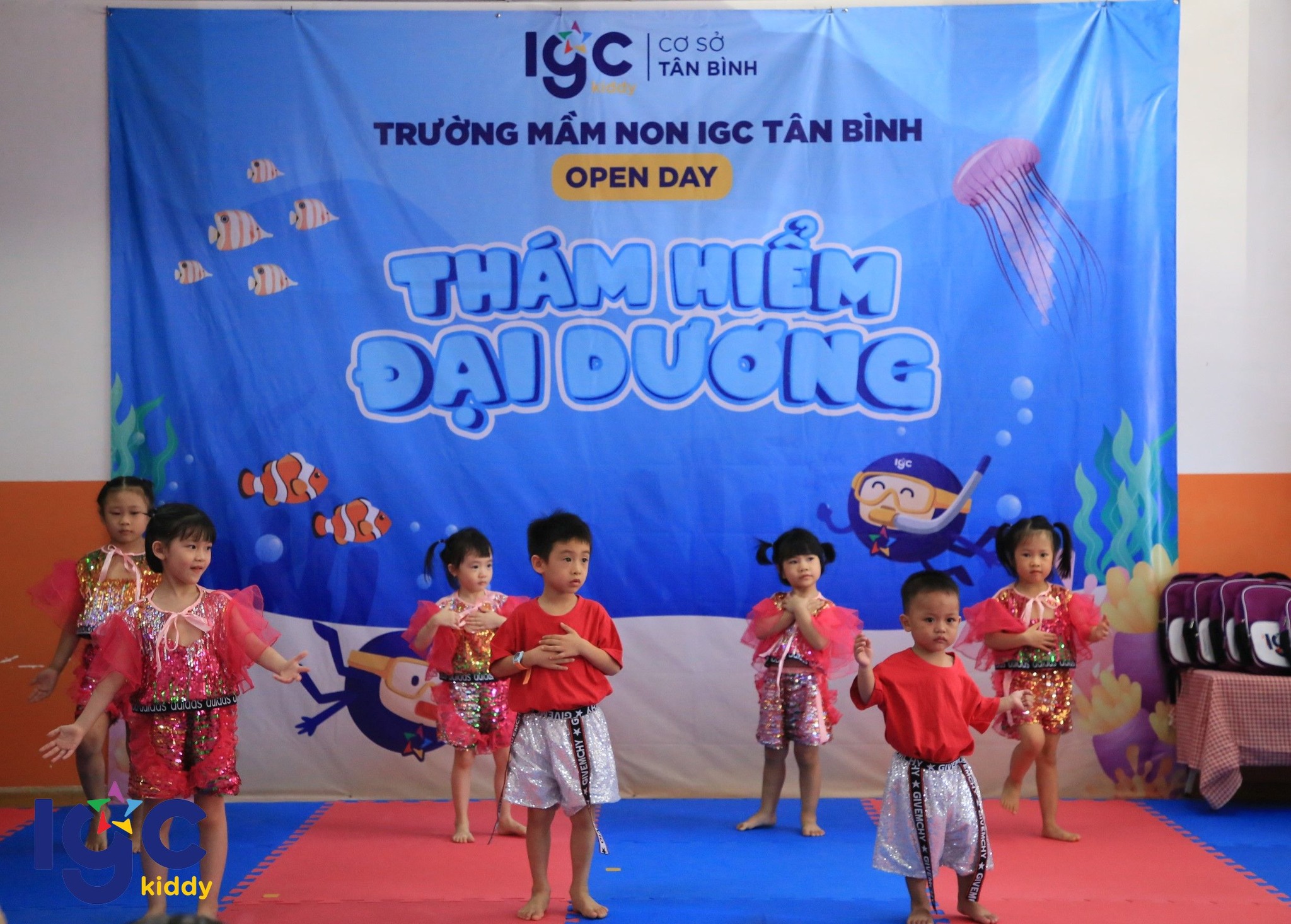 NHỮNG KHOẢNH KHẮC ẤN TƯỢNG TẠI SỰ KIỆN "THÁM HIỂM ĐẠI DƯƠNG"