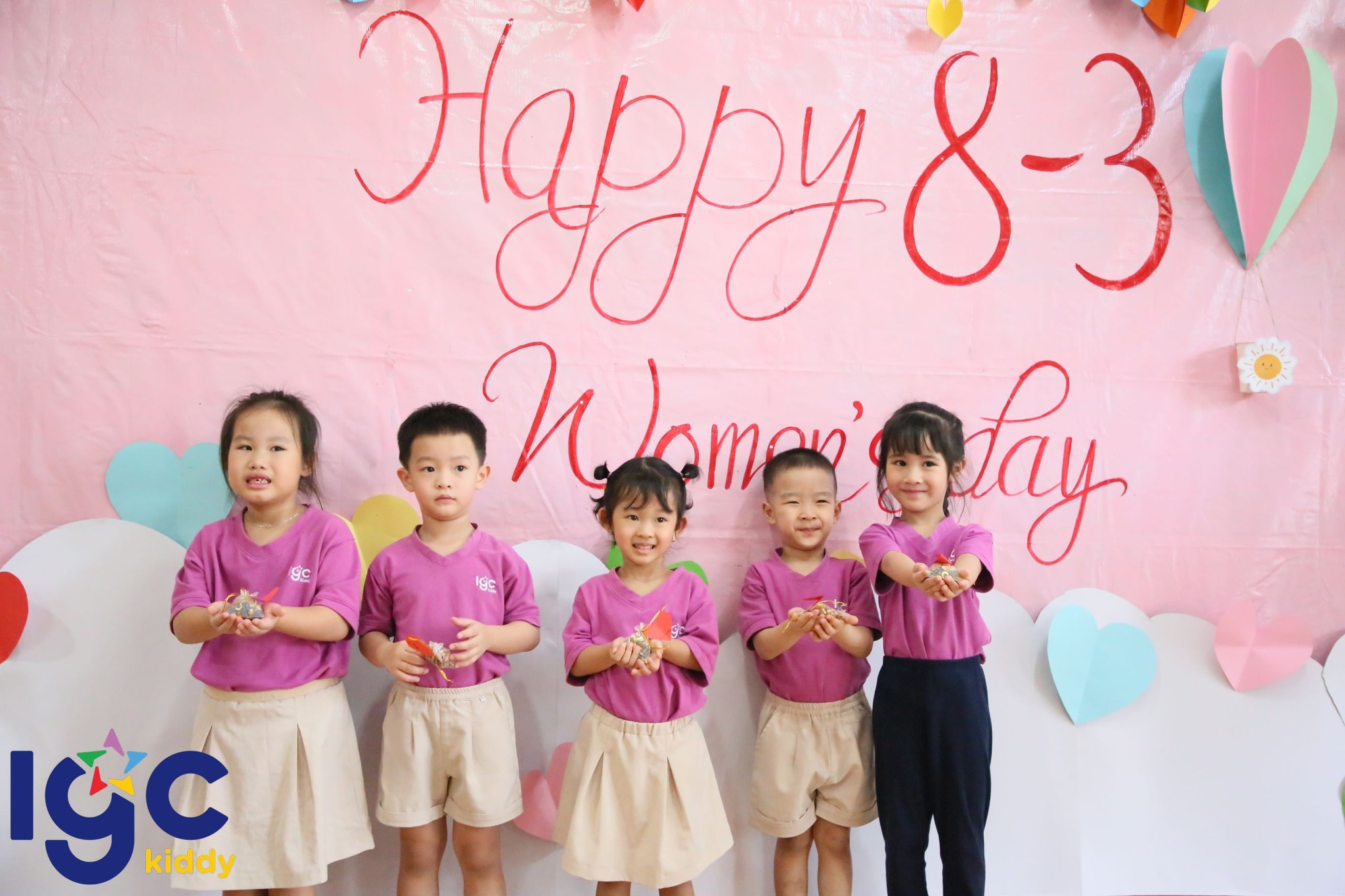 CHÚC MỪNG NGÀY QUỐC TẾ PHỤ NỮ 8/3