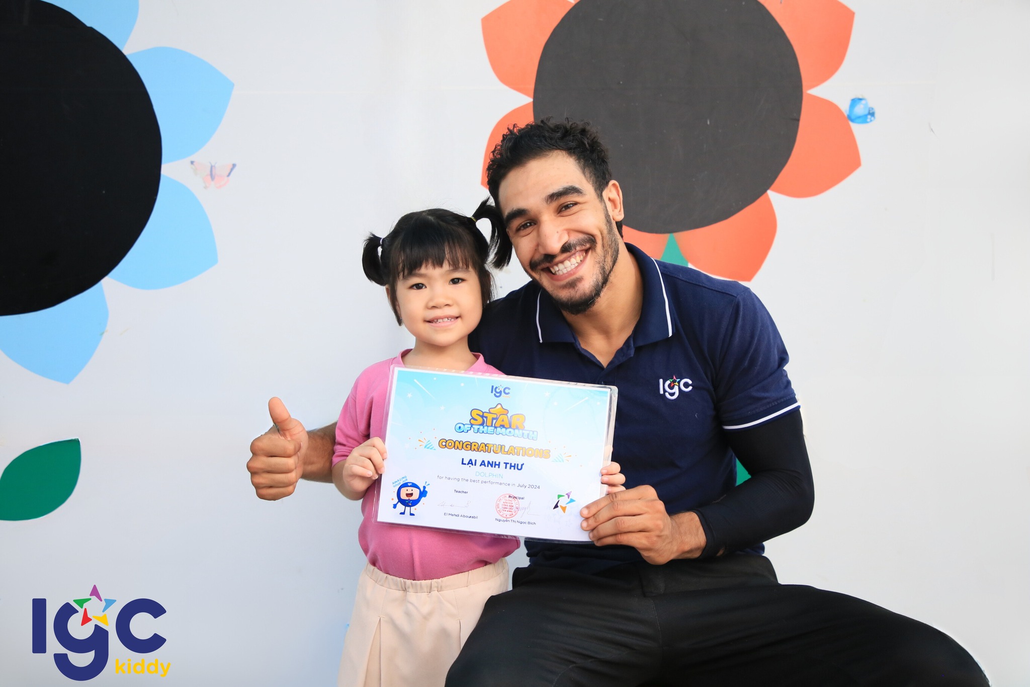 STAR OF THE MONTH – NGÔI SAO CỦA THÁNG 7