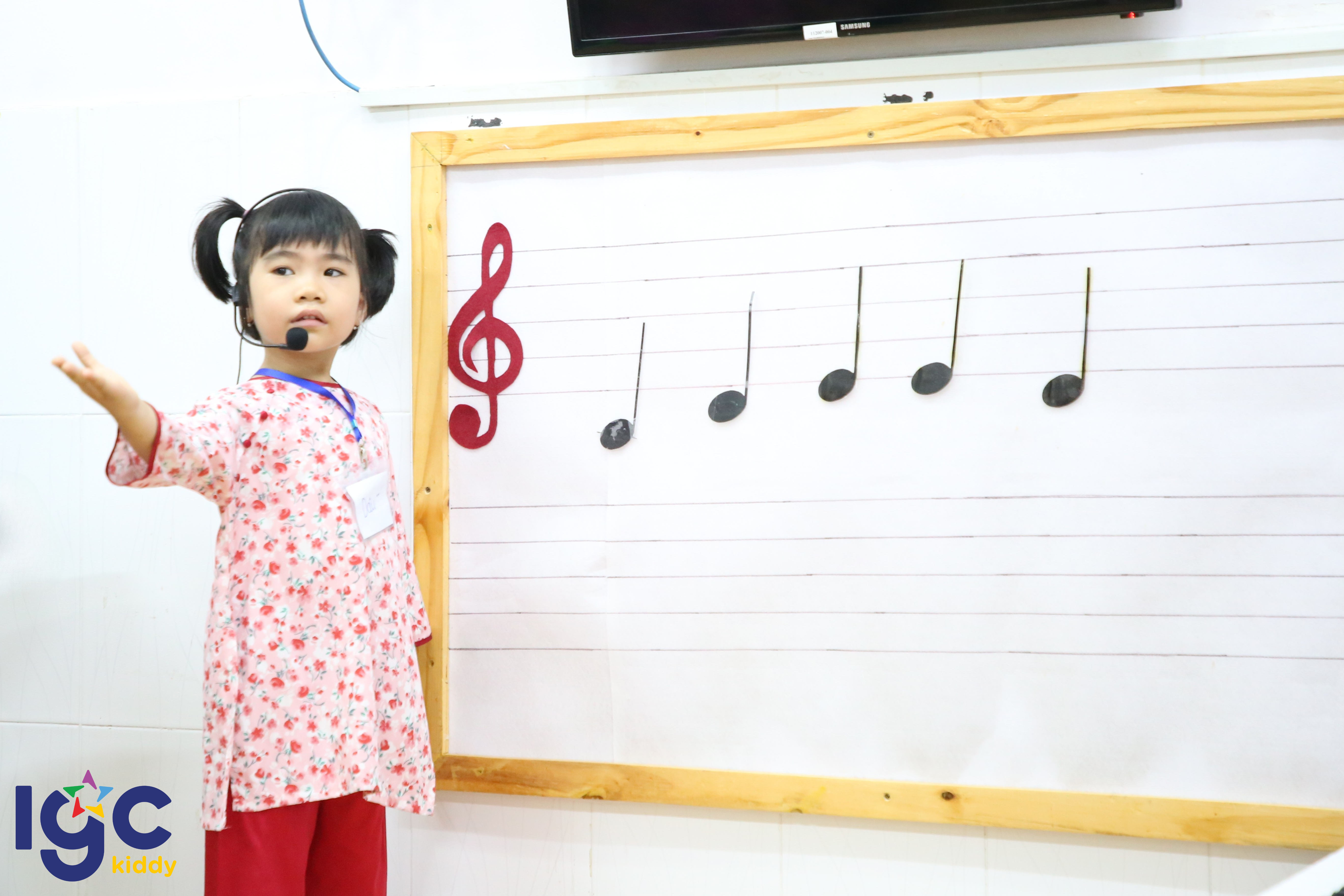 ƯỚC MƠ CỦA BÉ" – KHI CON HÓA THÂN THÀNH CÔ GIÁO