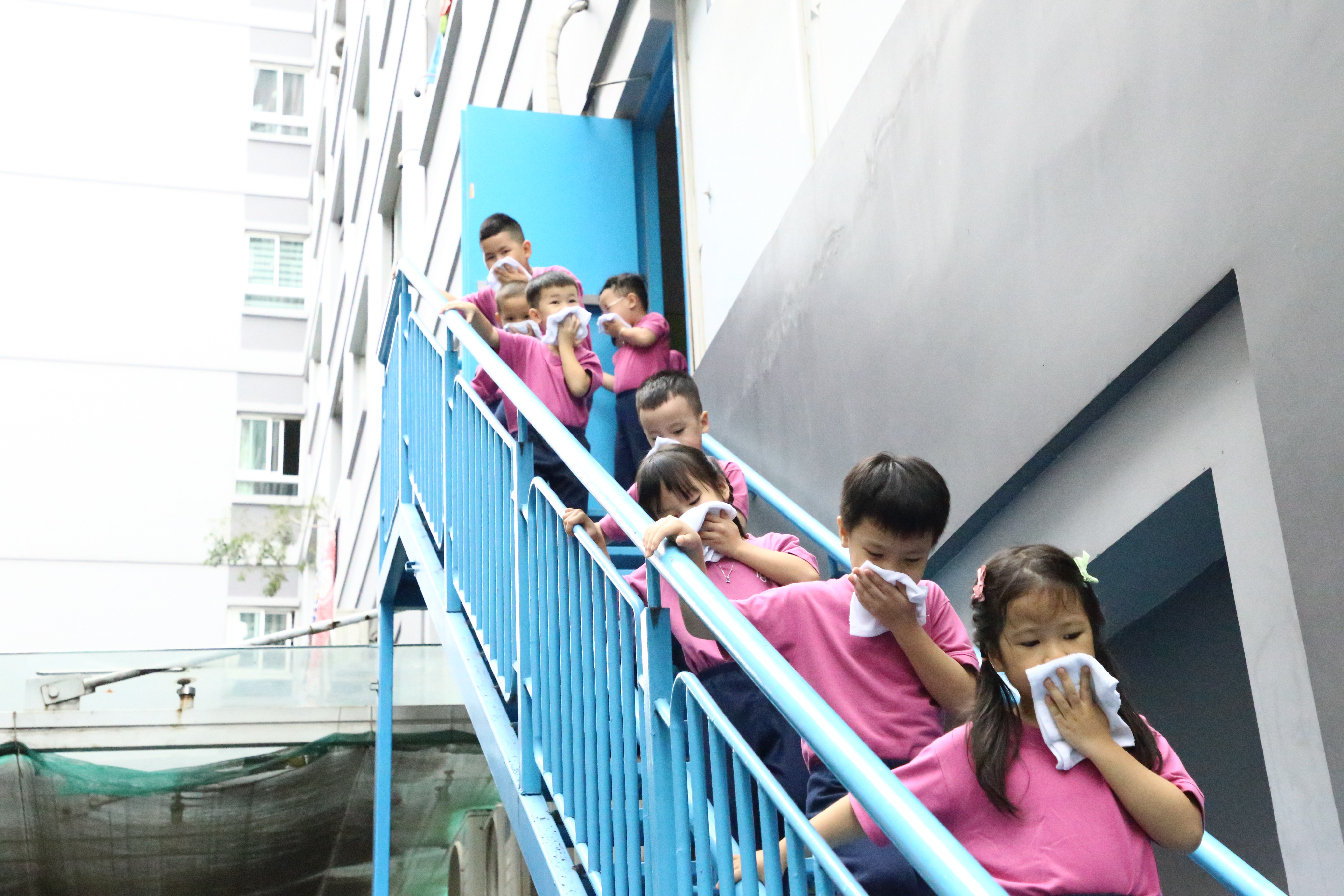 [IGC KIDDY TÂN BÌNH] DIỄN TẬP PHÒNG CHÁY CHỮA CHÁY – AN TOÀN CỦA CON LÀ ƯU TIÊN HÀNG ĐẦU