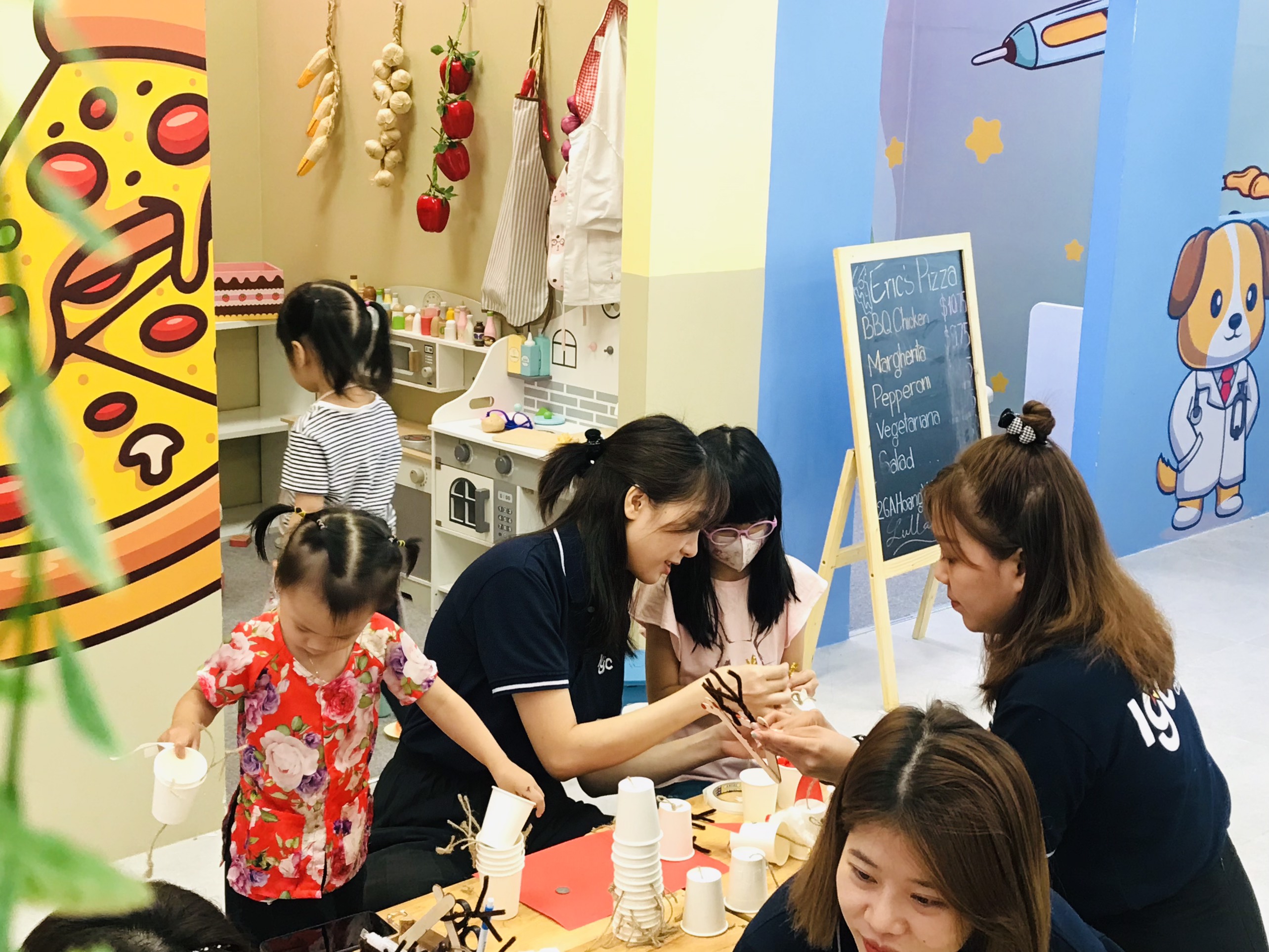 WORKSHOP - GIÁNG SINH YÊU THƯƠNG TẠI LULLABY PREMIUM KIDS CAFÉ
