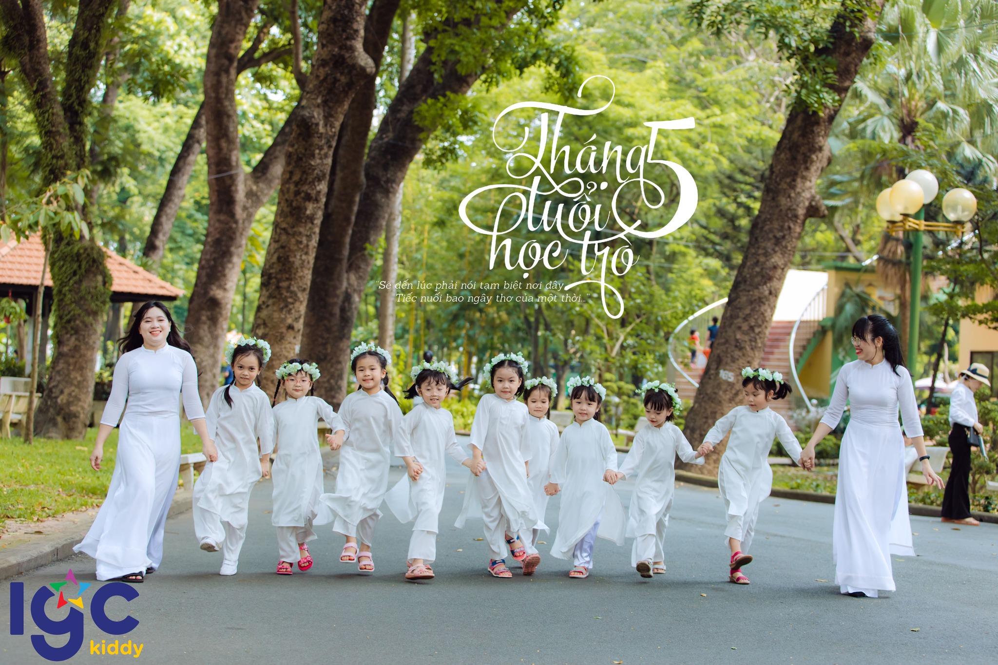 KỶ NIỆM DƯỚI MÁI TRƯỜNG