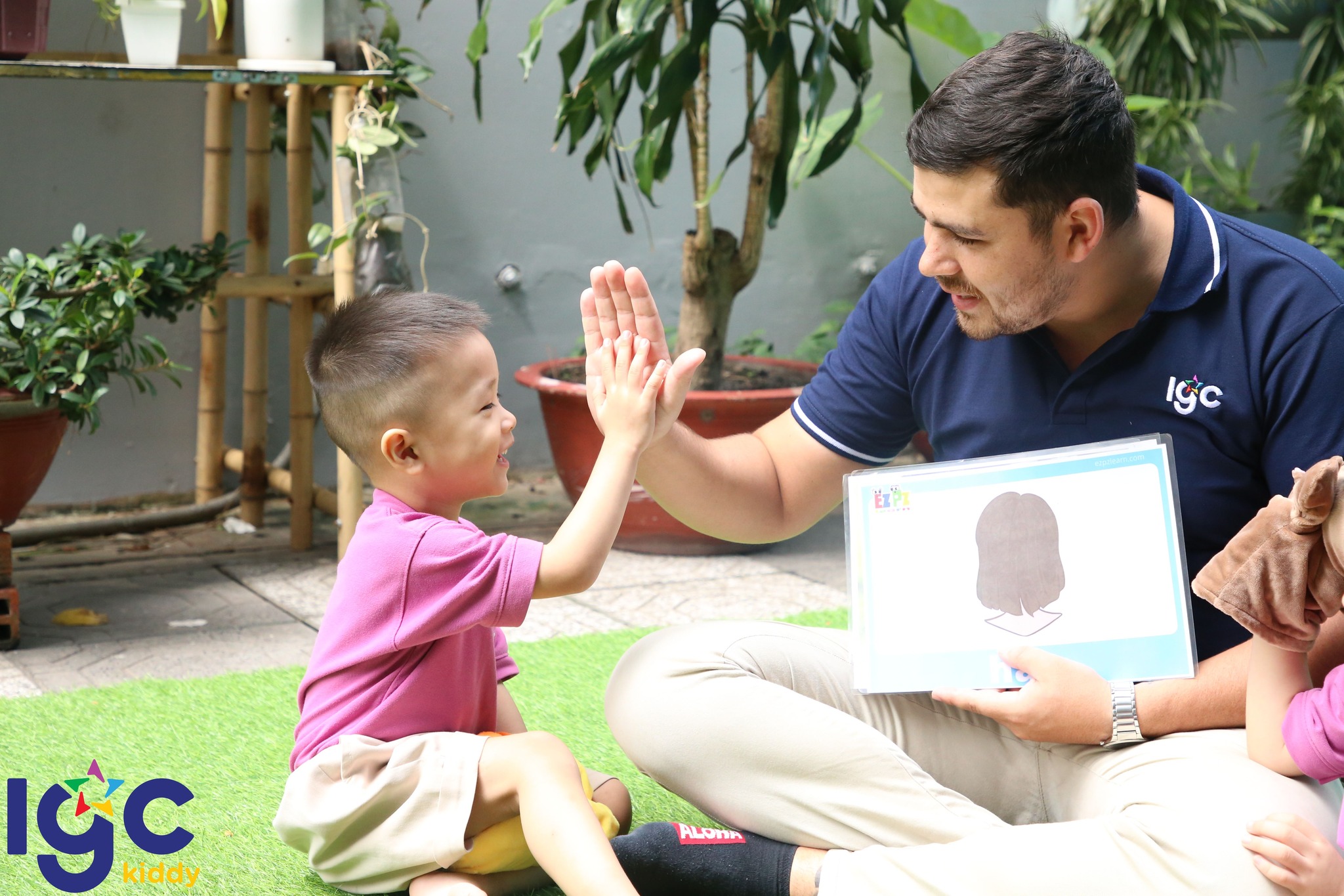 CHƯƠNG TRÌNH NGOẠI KHOÁ "LÀM QUEN CHỮ VÀ SỐ